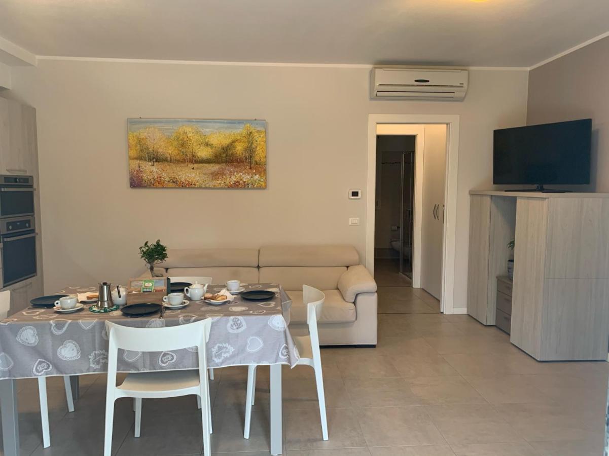 Le Noir Appartment 페스키에라델가르다 외부 사진