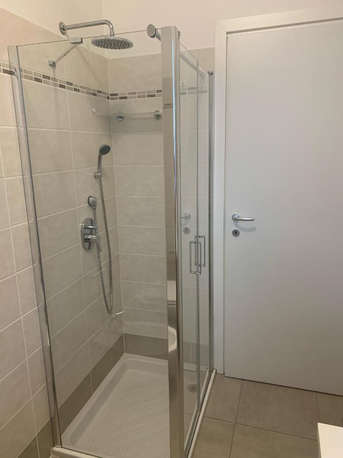 Le Noir Appartment 페스키에라델가르다 외부 사진